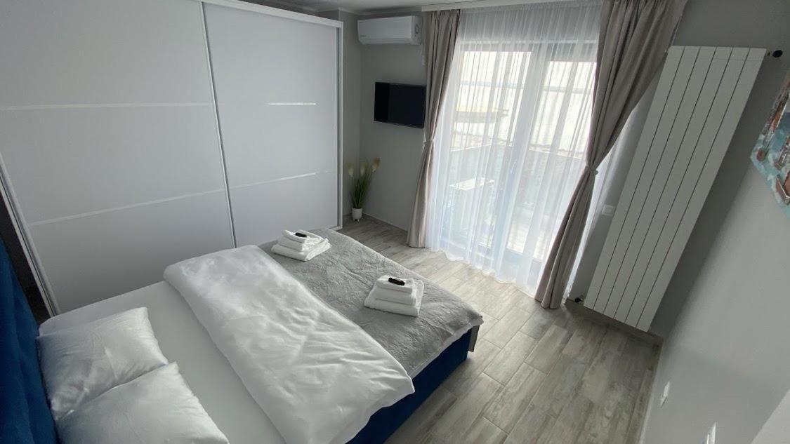 Dreamy Lake Mamaia Ngoại thất bức ảnh